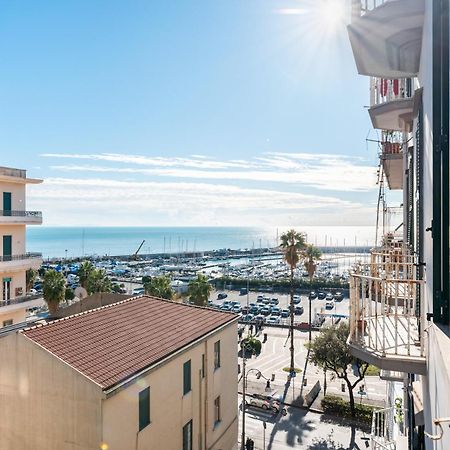 Palazzo Galeoni Luxury Suites Salerno Luaran gambar