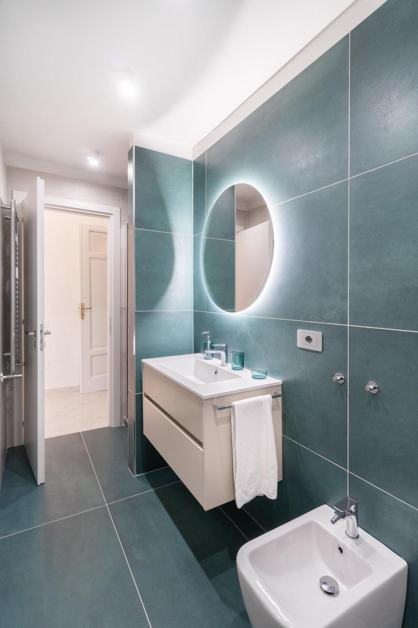 Palazzo Galeoni Luxury Suites Salerno Luaran gambar