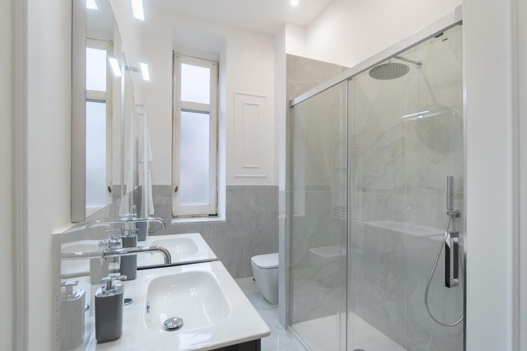 Palazzo Galeoni Luxury Suites Salerno Luaran gambar